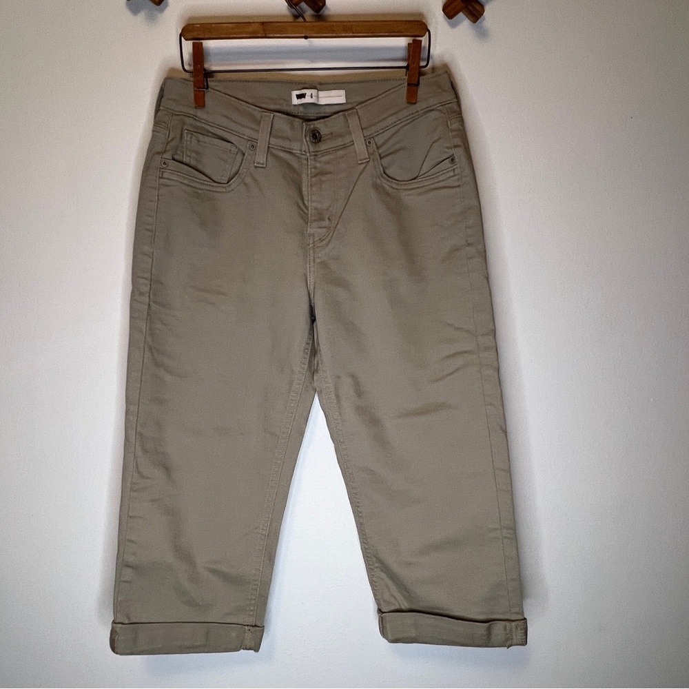 Levi's Cropped Cuffed Jeans in Khaki Tan Women’s Size 4